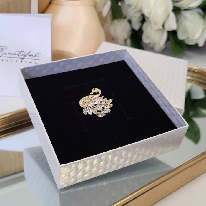 Brosa Premium - placata cu aur, in forma de lebada cu cristale zirconiu si Swarovski [2]