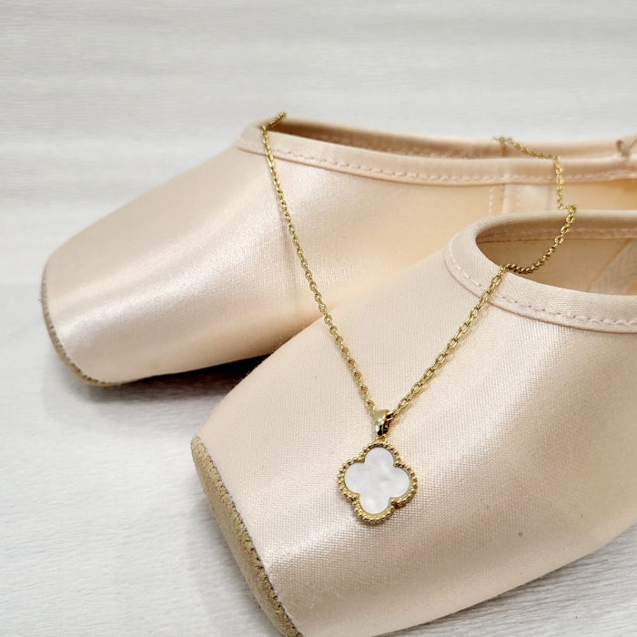 Colier cu pandantiv tip Van Cleef - white & gold [3]