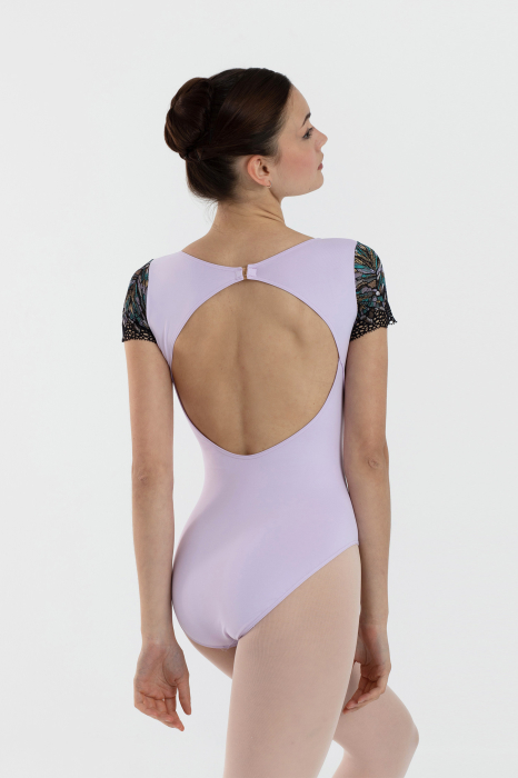 LEOTARD CARLOTA, Intermezzo [2]