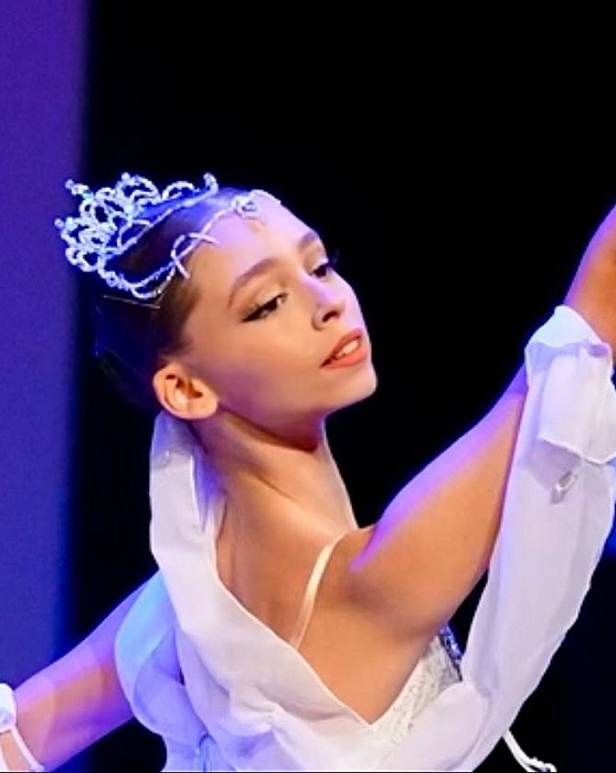 Tiara - white - Bayadere - Shades [3]