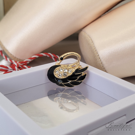 Brosa Martisor - in forma de lebada cu pietre albe [2]