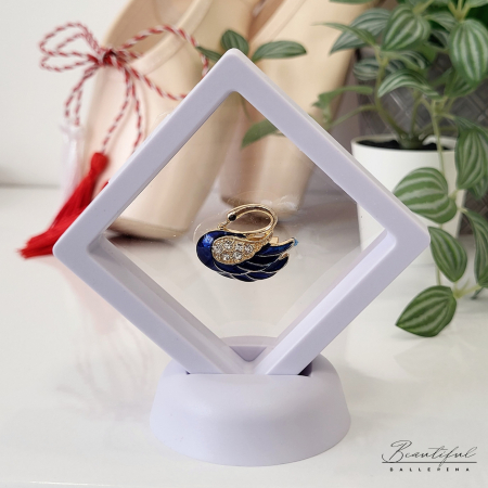 Brosa Martisor - in forma de lebada cu pietre albe [2]