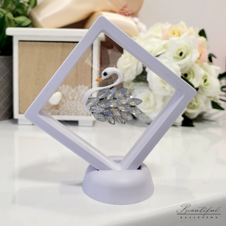 Brosa Martisor, mare - in forma de lebada alba cu pietre alb natur [3]