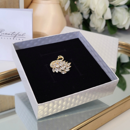 Brosa Premium - placata cu aur, in forma de lebada cu cristale zirconiu si Swarovski [1]