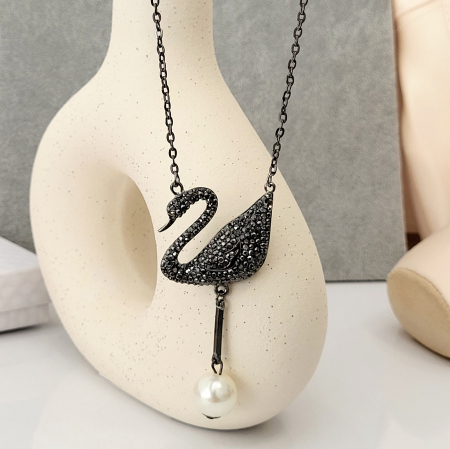 SALE - Lant lung - Madame Swan