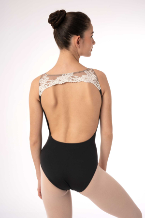 LEOTARD FINA, Intermezzo [1]