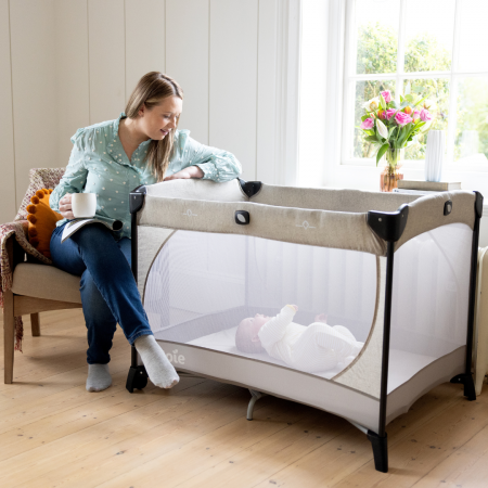 Joie - Patut pliant Commuter Change Beige Dots, cu cosulet detasabil inclus [3]