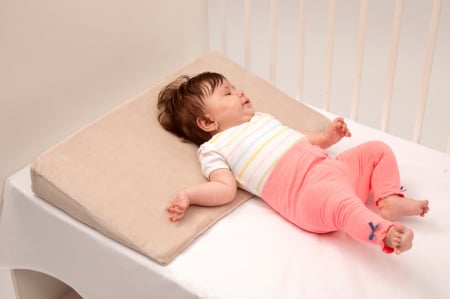 Perne anti-reflux anti-regurgitare anti-rostogolire pentru bebelusi BEBEDECO - Perna plan inclinat anti reflux pentru bebelusi BEBEDECO