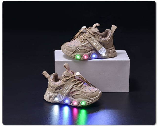 Adidasi CREM cu luminite - Seika [1]