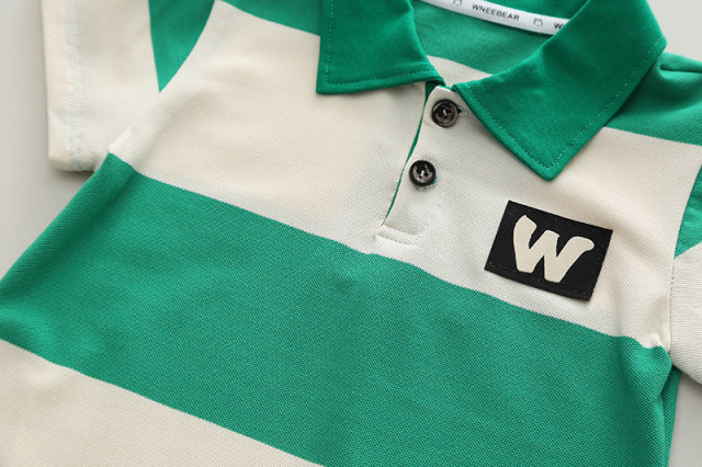 Costumas pentru baietei cu tricou tip polo in dungi verzi si ivoire [2]