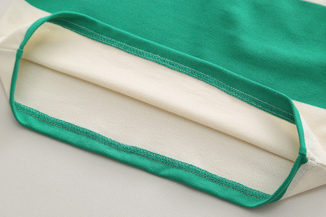 Costumas pentru baietei cu tricou tip polo in dungi verzi si ivoire [4]
