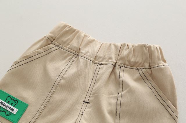 Costumas pentru baietei cu tricou tip polo in dungi verzi si ivoire [7]
