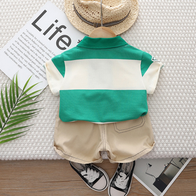 Costumas pentru baietei cu tricou tip polo in dungi verzi si ivoire [8]