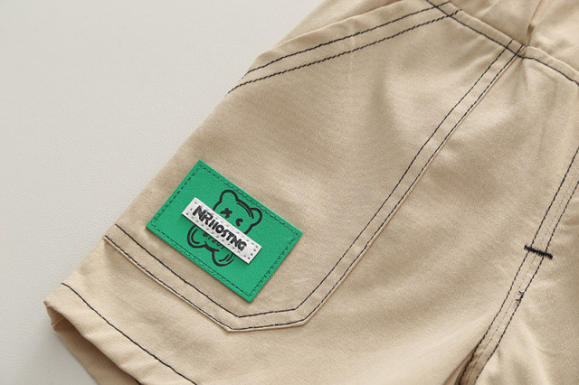 Costumas pentru baietei cu tricou tip polo in dungi verzi si ivoire [15]