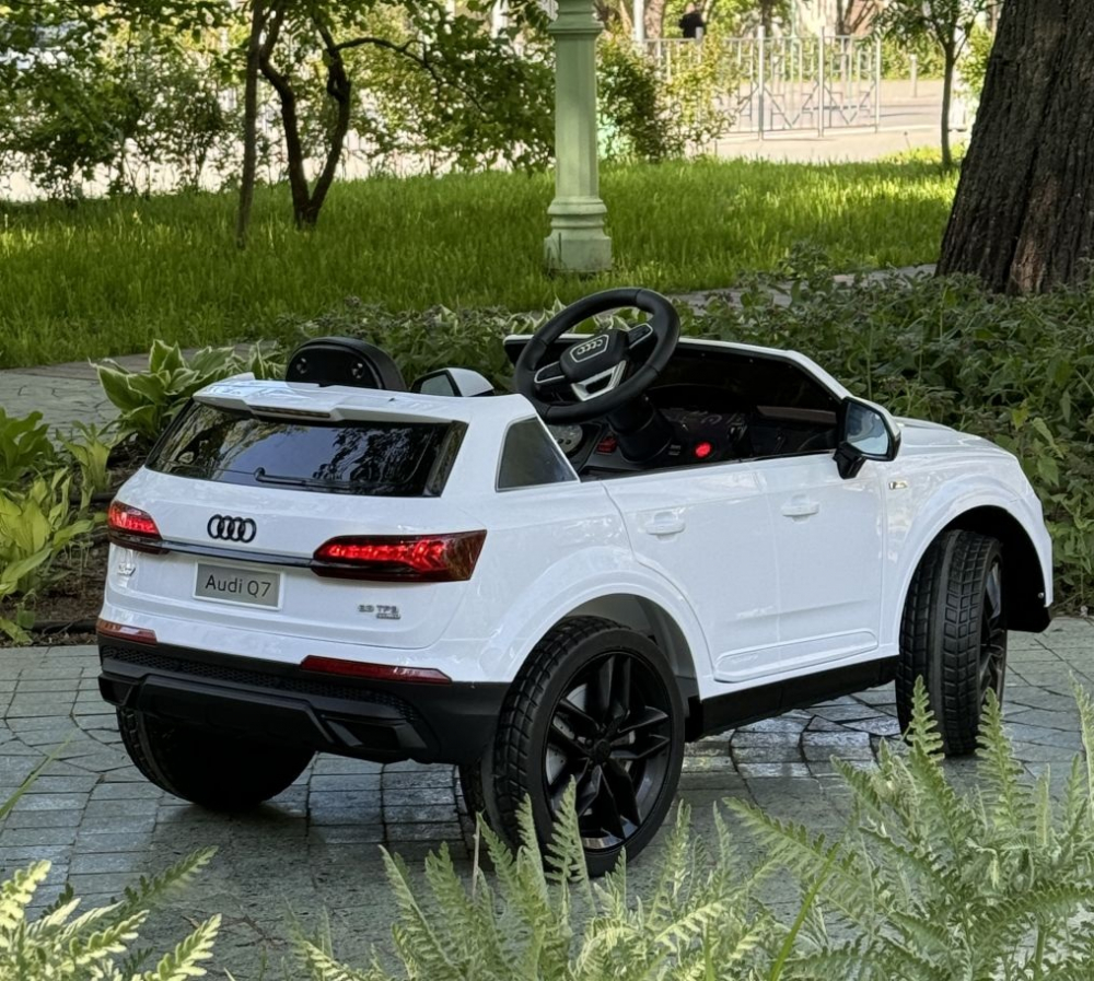 Masinuta electrica Mercedes GLC Coupe copii cu telecomanda roti EVA scaun piele ECO [6]