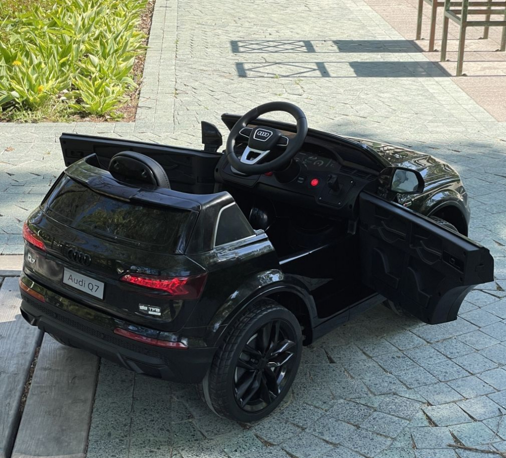 Masinuta electrica Mercedes GLC Coupe copii cu telecomanda roti EVA scaun piele ECO [6]