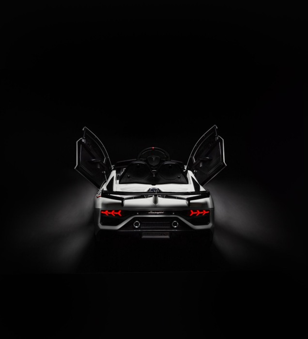 Masinuta electrica, Lamborghini Aventador SVJ cu telecomanda [11]