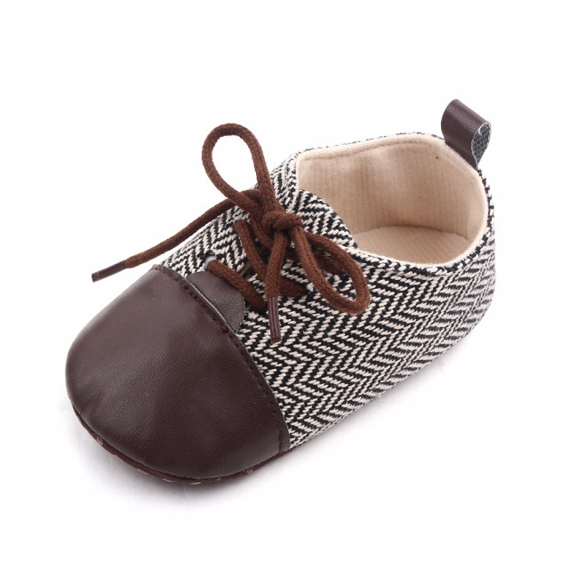 Pantofiori eleganti maro cu alb in zig zag [3]