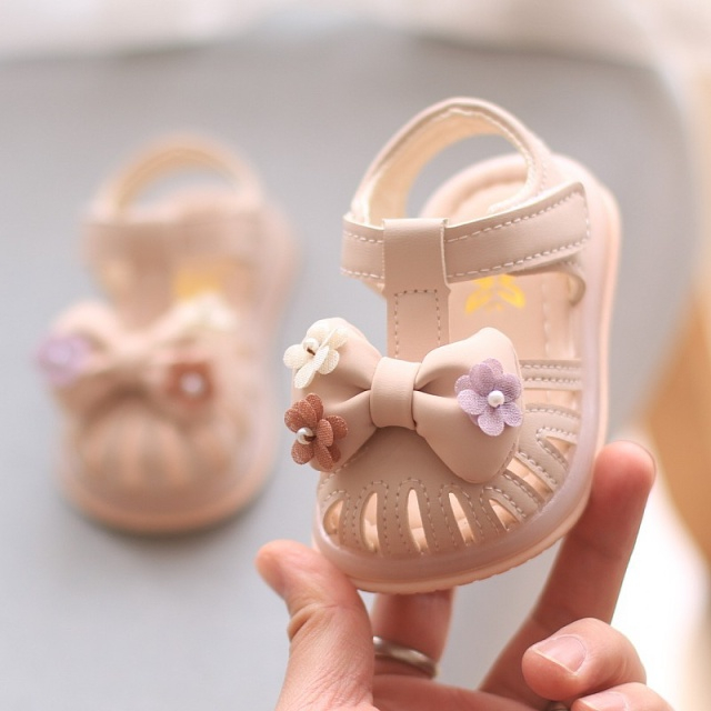 Sandale roz pudra pentru fetite, cu fundita 3D si floricele aplicate [3]