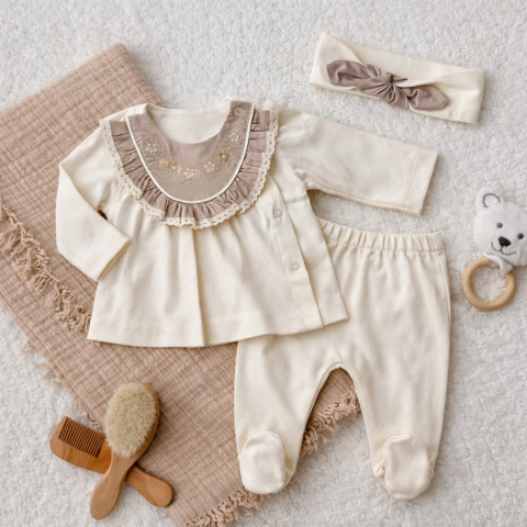 Seturi nou nascuti (0-3 luni) - Set bebe fetite 3 piese bumbac 100% crem cu bentita 0-3 luni