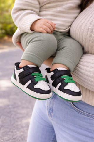 Imbracaminte, incaltaminte - Adidasi albi cu NEGRU si VERDE - Smart