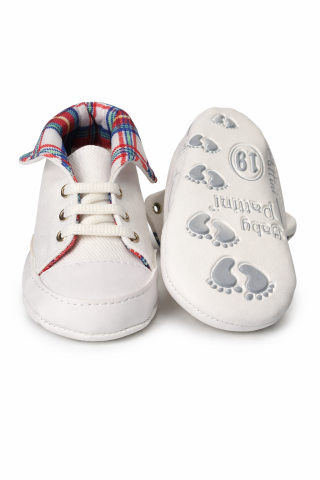 Adidasi - Adidasi bebe albi cu interior in carouri Pattini