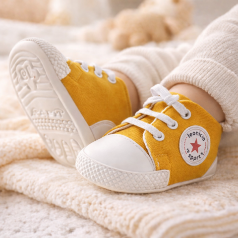 Adidasi - Adidasi bebelusi LEONCINO galben cu sireturi