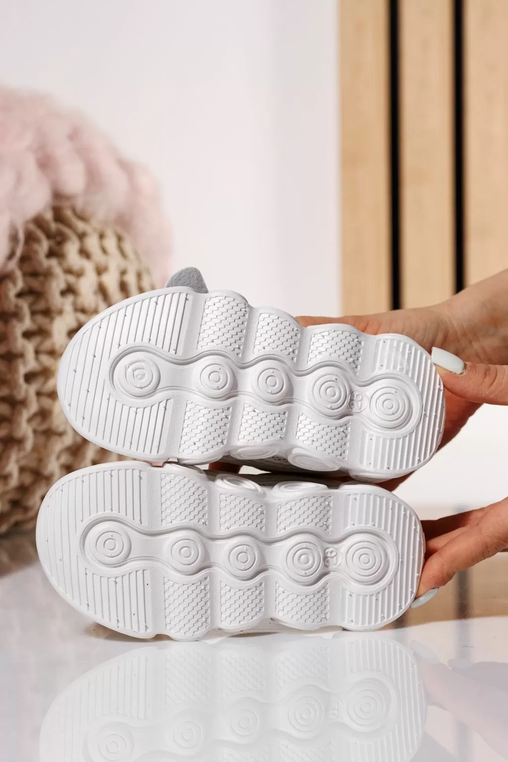 Adidasi CREM cu ALB cu luminite [2]