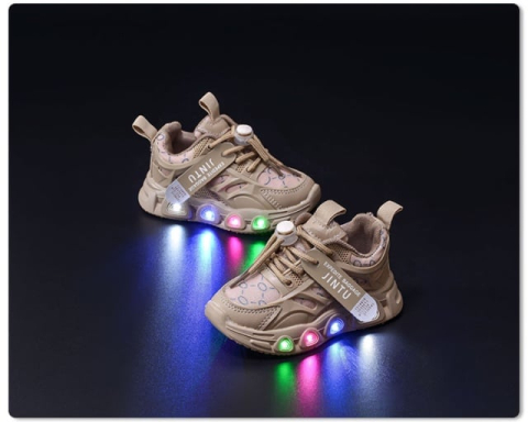 Adidasi CREM cu luminite - Seika [3]