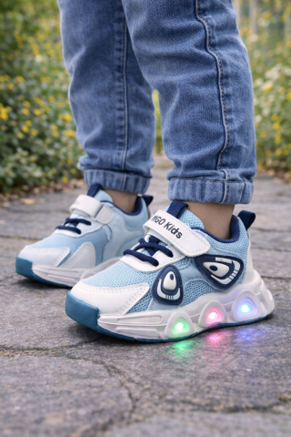 Imbracaminte, incaltaminte - Adidasi cu luminite Panda New Style