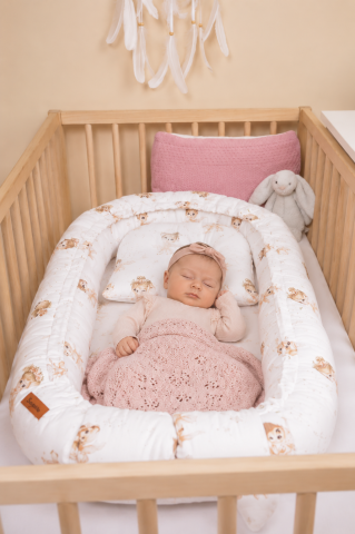 Cuibusoare - Cocon Baby Nest muselina Ballerinas 80x45 cm cu Perna Inclusa roz 0-6 luni