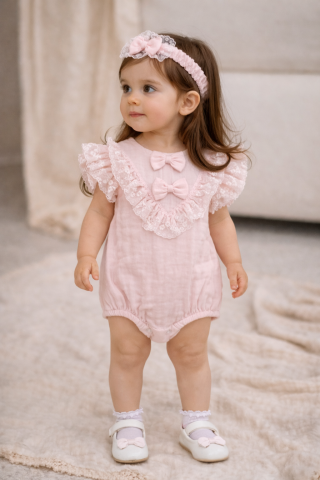 Body bebe roz din muselina cu dantela si fundite Kardesler [3]