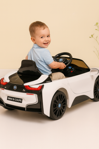 Masinuta electrica copii, cu telecomanda BMW i8 Coupe ALB, 12V, lumini LED, muzica si scaun piele [1]