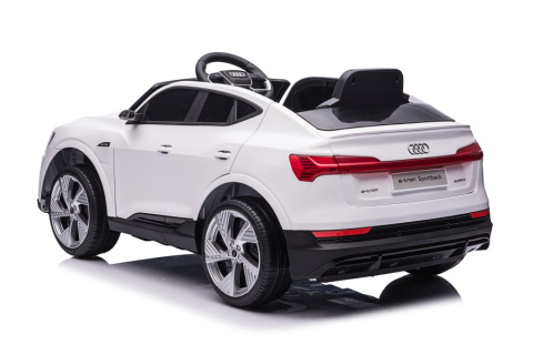 Masinuta Electrica Audi E-Tron QLS-6688 Alba, 12V, Scaun Piele, Roti EVA, Lumini, Radio, Bluetooth 3 ani+ [7]