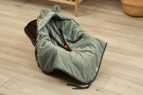 Păturică pentru Landou Velvet Paradise Emerald – Confort și Siguranță pentru Bebeluși [3]