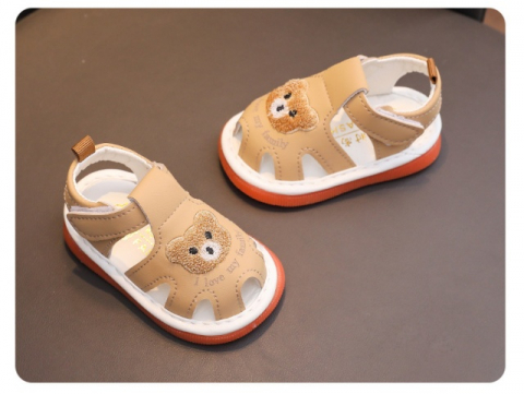Sandalute CREM cu piuitoare - Bear family [3]