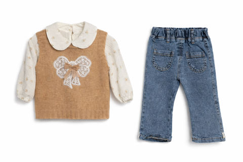 Set fetite 3 piese cu vesta maro bluzita florala si pantaloni blugi Olix [1]