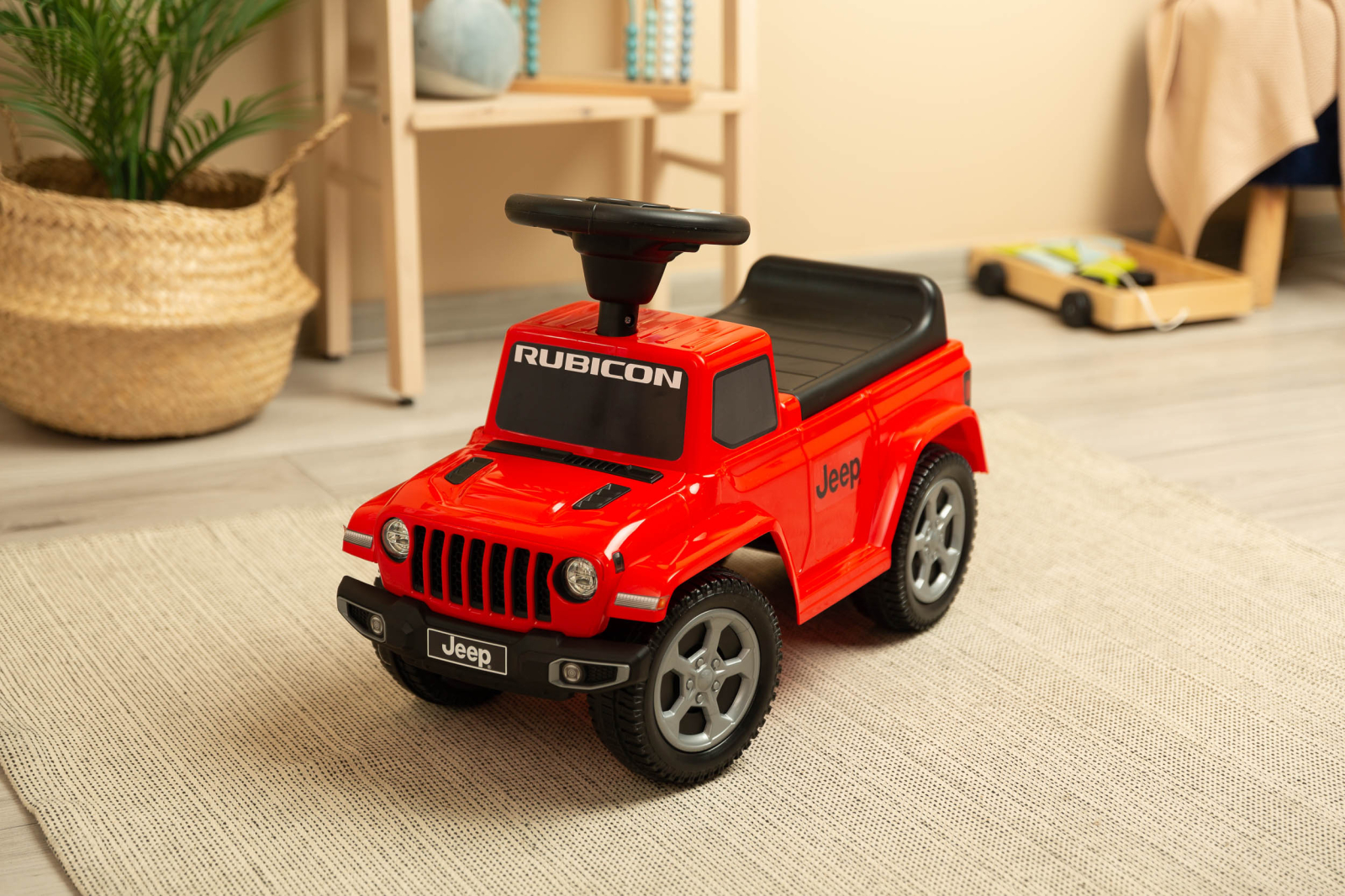 Masinuta Ride-on pentru copii