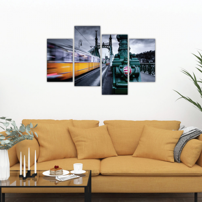 Tablou canvas 4 piese - Tramvaiul galben [2]
