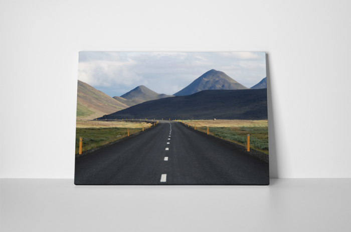 Tablou canvas : Spre munti [2]