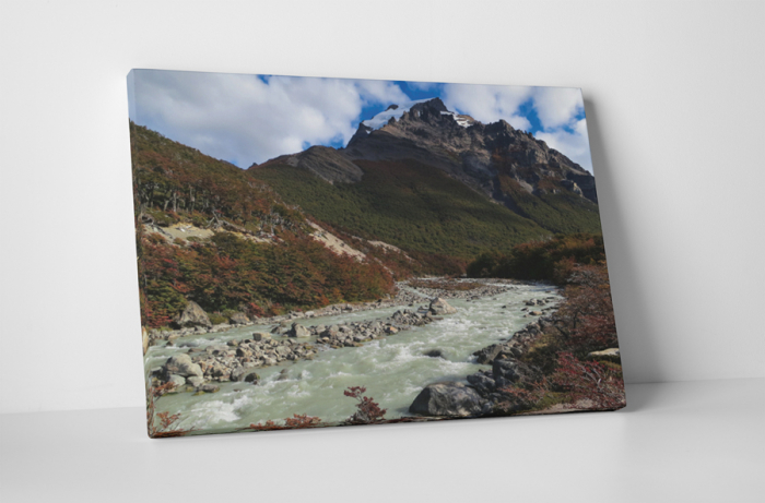 Tablou canvas : Parau intre munti [1]