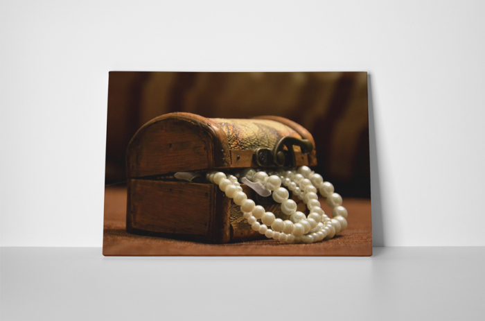 Tablou canvas : Cutia cu bijuterii [2]