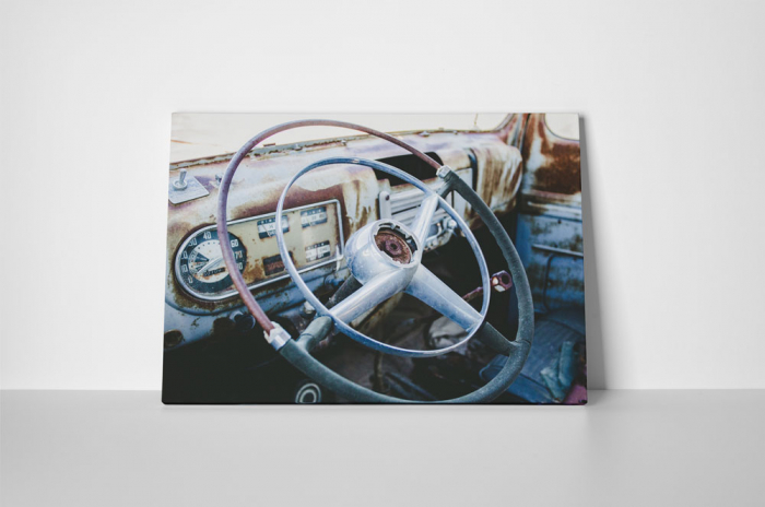 Tablou canvas : Interior masina veche [2]