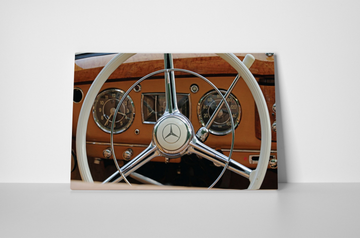 Tablou canvas : Volanul unui Mercedes clasic [3]