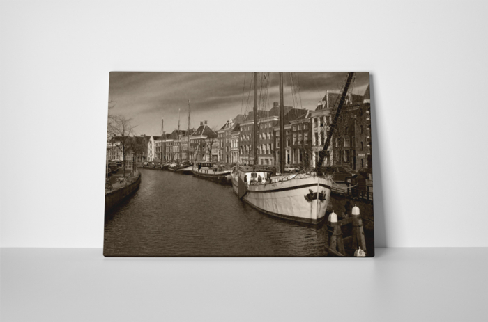 Tablou canvas : Peisaj urban alb-negru [2]