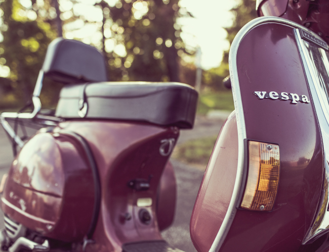 Tablou canvas : Scuter Vespa [4]