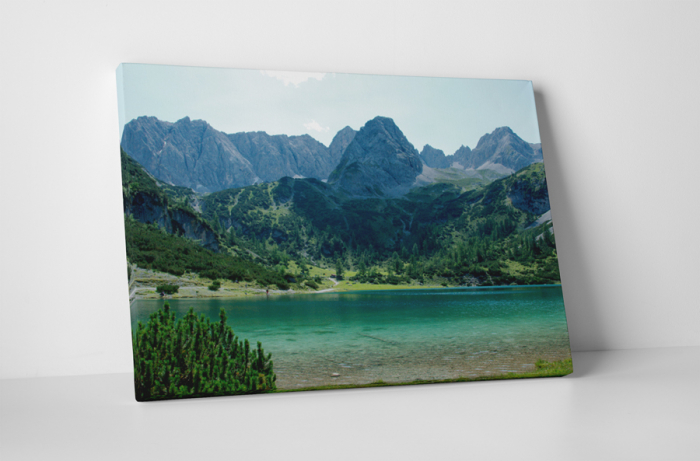 Tablou canvas : Lac intre munti [1]