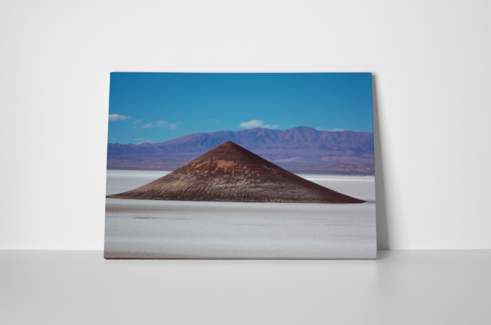 Tablou canvas : Cono de Arita [2]