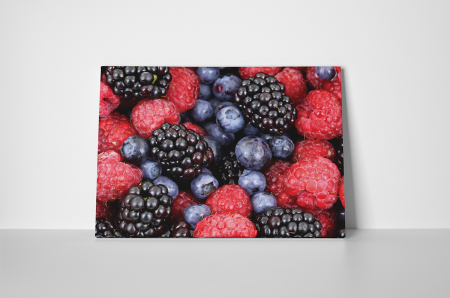 Tablou canvas : Fructe de padure [1]