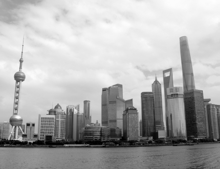 Tablou canvas : Pudong skyline alb-negru [3]